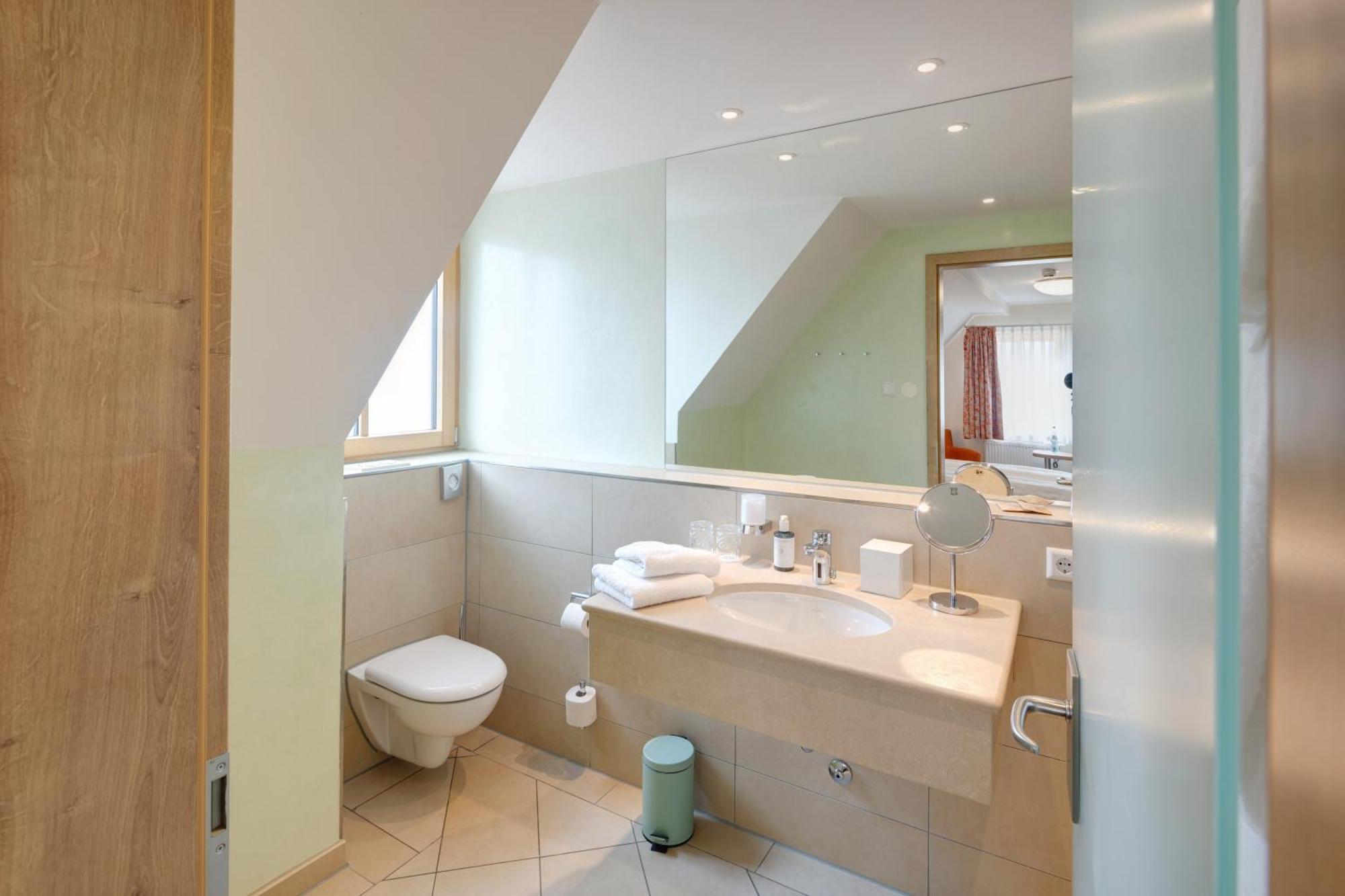 Landhotel Steigenhaus Untermunkheim Dış mekan fotoğraf