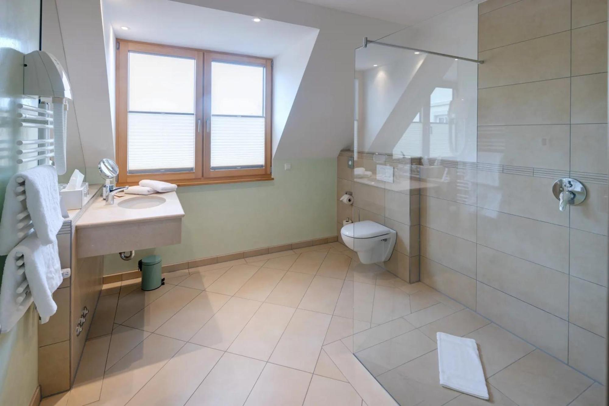 Landhotel Steigenhaus Untermunkheim Dış mekan fotoğraf